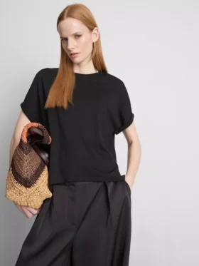 the edit t shirt mit nahtdetails 2 280x373 - The Edit-T-Shirt mit Nahtdetails