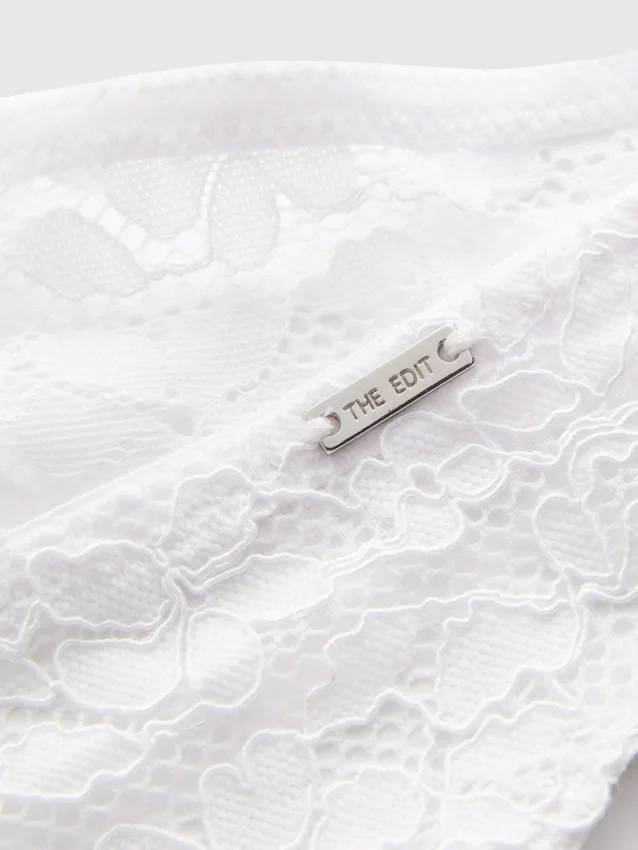 The Edit Tanga aus floraler Spitze The Edit Tanga aus floraler Spitze