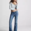 The Primark Scene | Ausgestellte Jeans mit niedriger Leibhöhe The Primark Scene | Ausgestellte Jeans mit niedriger Leibhöhe
