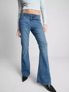 The Primark Scene | Ausgestellte Jeans mit niedriger Leibhöhe