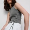 The Primark Scene | Baby-T-Shirt mit Krawatten-Detail