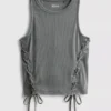 The Primark Scene | Baby-T-Shirt mit Krawatten-Detail