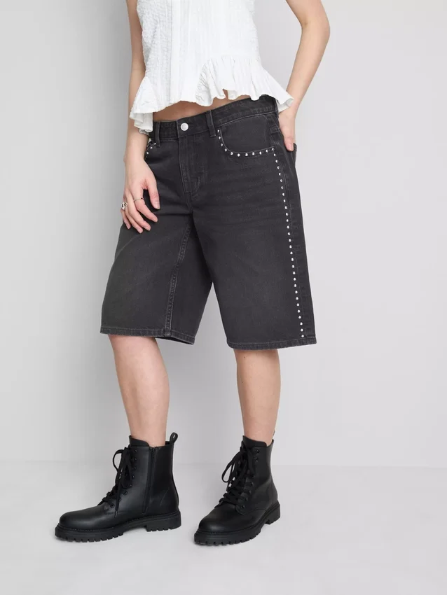 The Primark Scene | Baumwoll-Jeansshorts mit Nieten The Primark Scene | Baumwoll-Jeansshorts mit Nieten