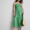 The Primark Scene | Gerafftes gestreiftes Bandeau-Midi-Kleid The Primark Scene | Gerafftes gestreiftes Bandeau-Midi-Kleid
