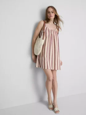 Trapez-Minikleid aus Baumwolle Trapez-Minikleid aus Baumwolle