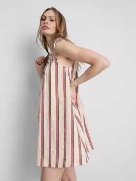 Trapez-Minikleid aus Baumwolle Trapez-Minikleid aus Baumwolle
