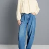 Ultimative Barrel-Leg-Jeans aus Baumwoll-Denim Ultimative Barrel-Leg-Jeans aus Baumwoll-Denim