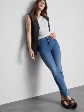 Ultimative Skinny-Jeans mit hoher Taille