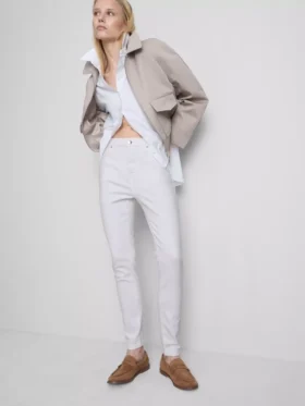 Ultimative Skinny-Jeans mit hoher Taille