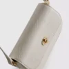 Umhängetasche aus Kunstleder in Schlangenoptik