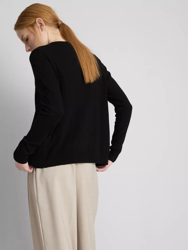 Unverzichtbare Strickjacke mit Rundhalsausschnitt Unverzichtbare Strickjacke mit Rundhalsausschnitt