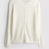 Unverzichtbare Strickjacke mit Rundhalsausschnitt Unverzichtbare Strickjacke mit Rundhalsausschnitt
