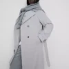 Unverzichtbarer Trenchcoat mit Gürtel Unverzichtbarer Trenchcoat mit Gürtel