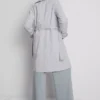 Unverzichtbarer Trenchcoat mit Gürtel Unverzichtbarer Trenchcoat mit Gürtel