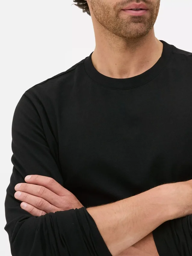 Unverzichtbares Langarm-T-Shirt Unverzichtbares Langarm-T-Shirt