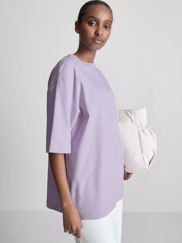 Unverzichtbares Oversize-Baumwoll-T-Shirt Unverzichtbares Oversize-Baumwoll-T-Shirt