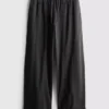 Utility-Hose mit weitem Bein und Nahtdetails Utility-Hose mit weitem Bein und Nahtdetails