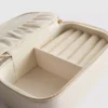 Verzierte Schmuckschatulle für die Braut Verzierte Schmuckschatulle für die Braut