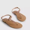 Verzierte Zehensandalen