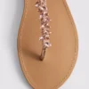 Verzierte Zehensandalen