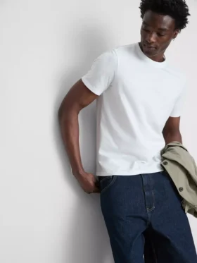 Weißes T-Shirt in regulärer Passform