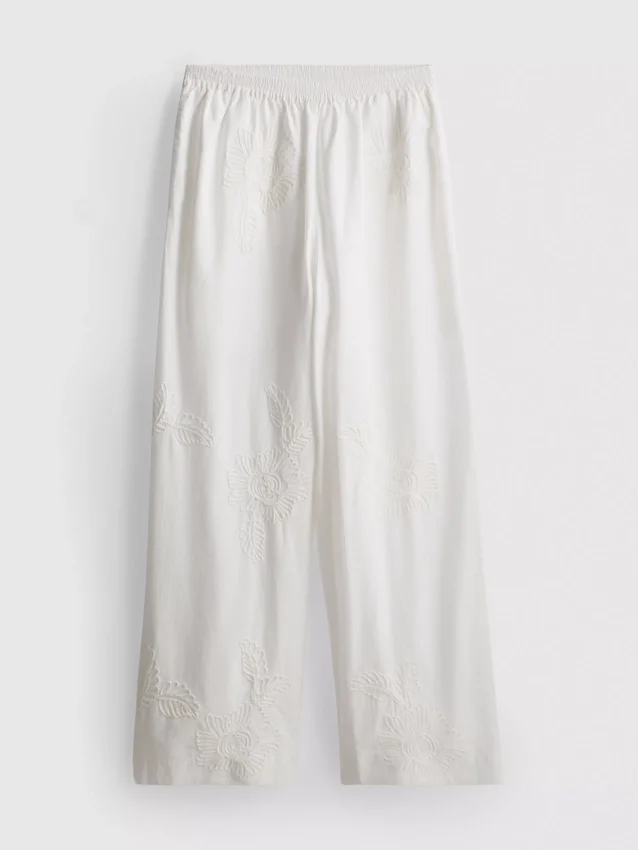 Weit geschnittene Hose aus Baumwolle mit Stickerei Weit geschnittene Hose aus Baumwolle mit Stickerei