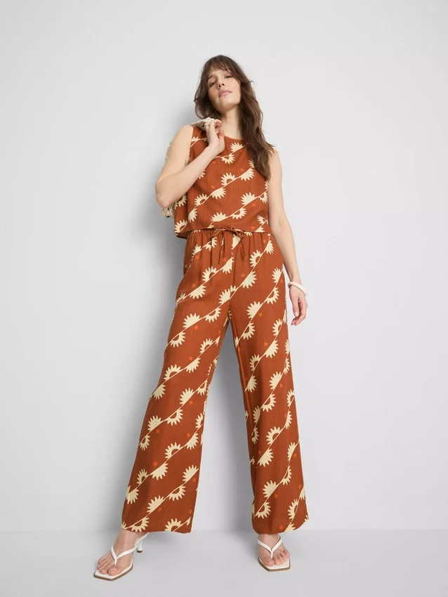 Weit geschnittene Hose mit Aufdruck Weit geschnittene Hose mit Aufdruck