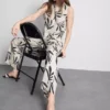 Weit geschnittene Hose mit Aufdruck Weit geschnittene Hose mit Aufdruck