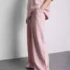 Weite Jogginghose mit hohem Baumwollanteil Weite Jogginghose mit hohem Baumwollanteil