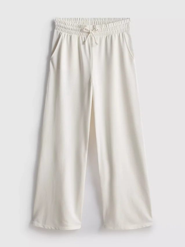 Weite Jogginghose mit hohem Baumwollanteil Weite Jogginghose mit hohem Baumwollanteil