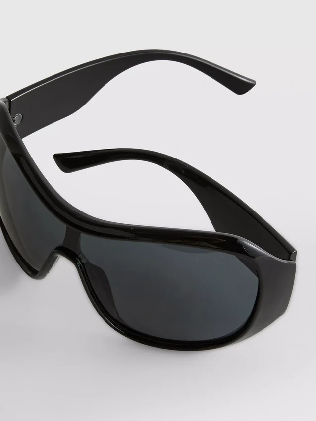 Wrap-Around-Sonnenbrille Wrap-Around-Sonnenbrille