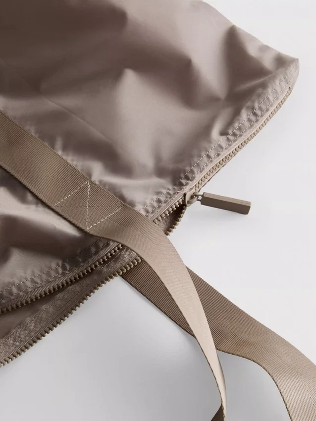 Zusammenklappbare Wochenendtasche Zusammenklappbare Wochenendtasche
