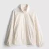 Zusammenrollbare Regenjacke mit Reißverschluss Zusammenrollbare Regenjacke mit Reißverschluss