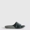 Zweifarbige Slider-Sandalen